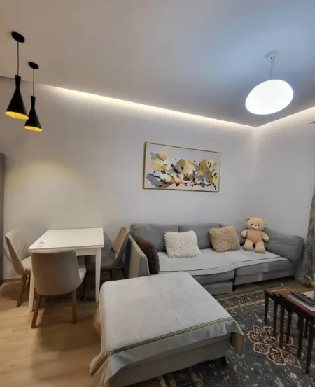 Tirane, shitet apartament 1+1+Aneks+Ballkon Kati 4, 76 m² 240.000 € 