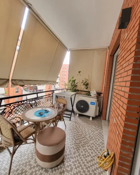 Tirane, shitet apartament 1+1+Aneks+Ballkon Kati 4, 76 m² 240.000 € 