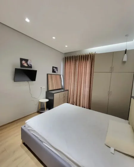 Tirane, shitet apartament 1+1+Aneks+Ballkon Kati 4, 76 m² 240.000 € 