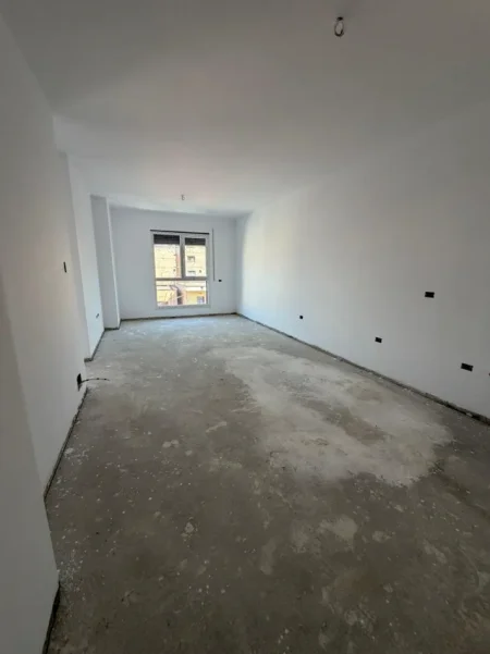 Tirane, shitet apartament 2+1 Kati 2, 92 m² 170.900 € (Tregu Elektrik)