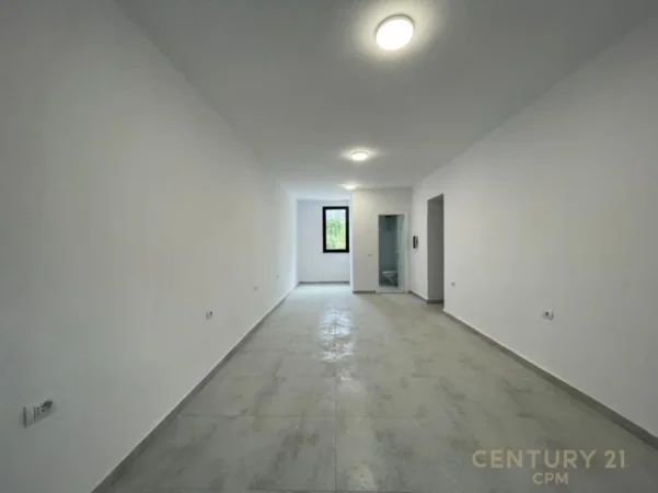 Tirane, shes ambjent biznesi Kati 0, 69 m² 320.000 € (Stadiumi Dinamo)