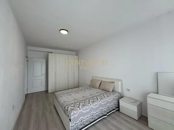 Tirane, jepet me qera apartament 1+1 Kati 7, 81 m² (Rruga e Durresit)