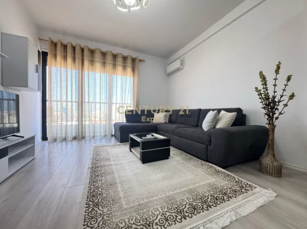 Tirane, jepet me qera apartament 1+1 Kati 7, 81 m² (Rruga e Durresit)