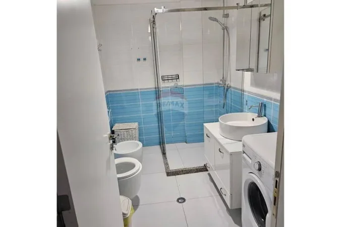 Tirane, jap me qera apartament , 65 m² 551 € 