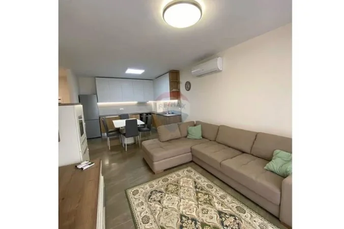 Shqiperi, jepet me qera apartament , 130 m² 780 € (Kompleksi Turdiu, Tiranë)