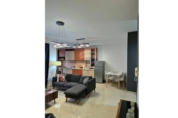 Tirane, jepet me qera apartament , 105 m² 577 € (Rruga Teodor Keko, Tiranë)