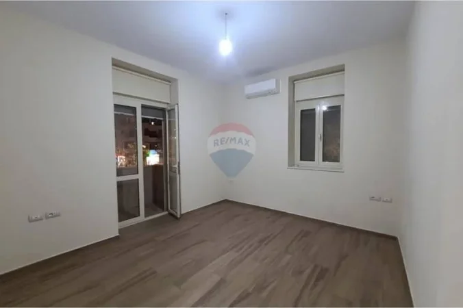 Tirane, jepet me qera apartament , 75 m² 1.040 € (Bulevardin Zogu i Parë.)