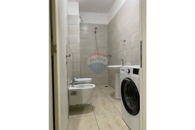Tirane, jepet me qera apartament , 63 m² 416 € 