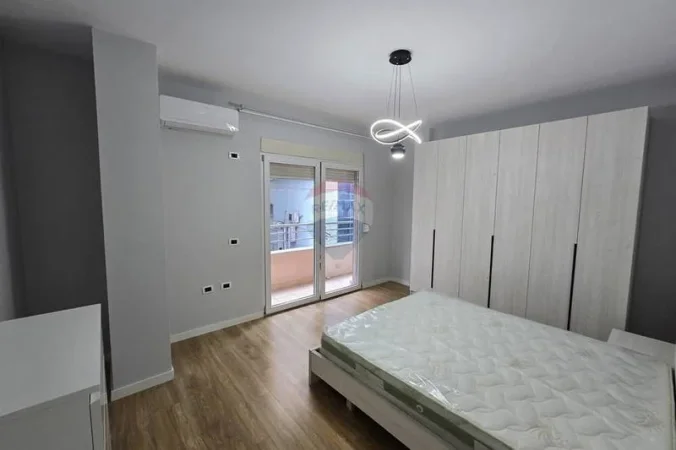 Tirane, jepet me qera apartament , 118 m² 729 € 