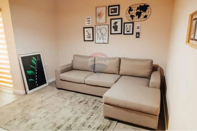 Tirane, jepet me qera apartament , 57 m² 600 € (Garda)