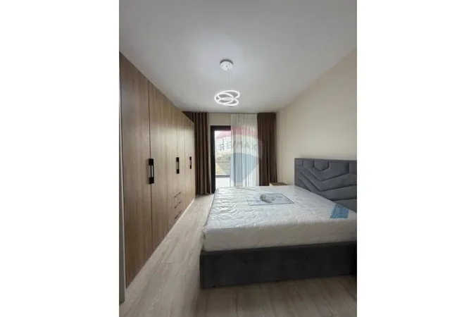Tirane, jepet me qera apartament , 120 m² 1.000 € 