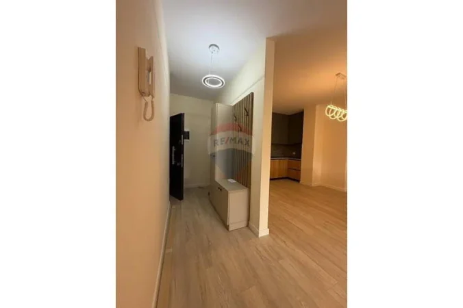 Tirane, jepet me qera apartament , 120 m² 1.000 € 