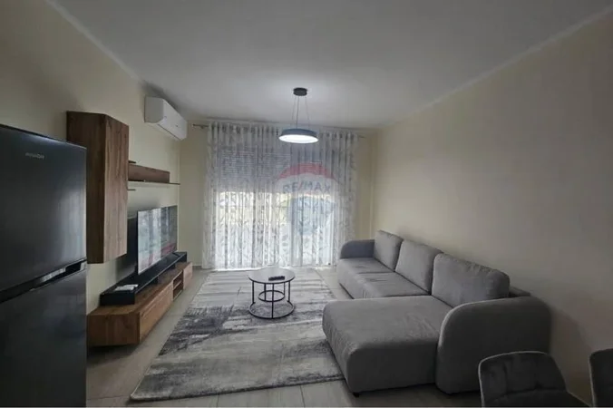 Tirane, jepet me qera apartament , 93 m² 800 € 