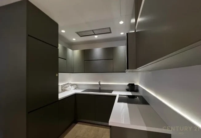 Tirane, shitet apartament 2+1 Kati 2, 77 m² 167.000 € (Kodra e Diellit)