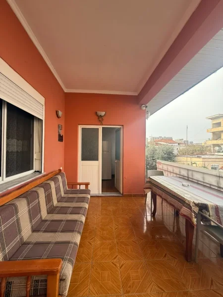 Tirane, jepet me qera shtepi 2+1 Kati 2, 85 m² 500 € (Fusha e Aviacionit)
