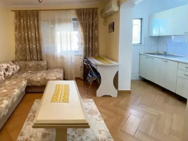 Tirane, jepet me qera apartament 1+1 Kati 4, 60 m² 550 € (Rruga Mine Peza, Tirane.)