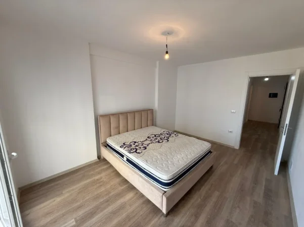 Tirane, jepet me qera apartament 1+1 Kati 2, 98 m² 