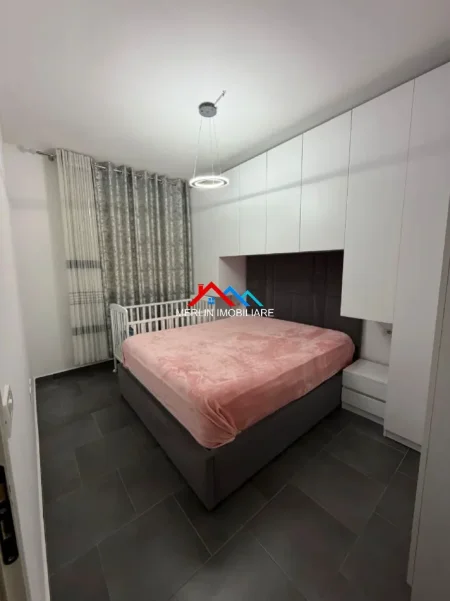 Tirane, shitet apartament 2+1+Ballkon Kati 3, 88 m² (RRUGA PANO LULA,SHKOZE)