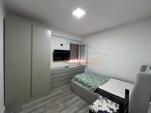 Tirane, jap me qera apartament 3+1+Ballkon Kati 1, 112 m² 1.000 € (Siri Kodra)