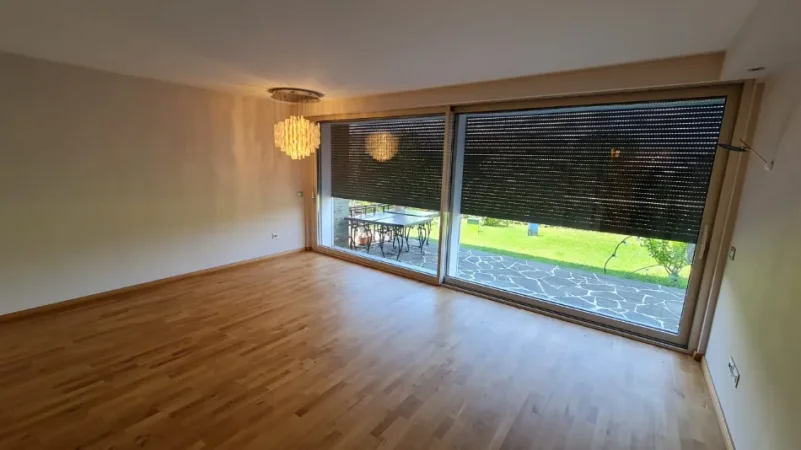Tirane, shitet Vile 2 Katshe , 692 m² 1.615.000 € (TEG)