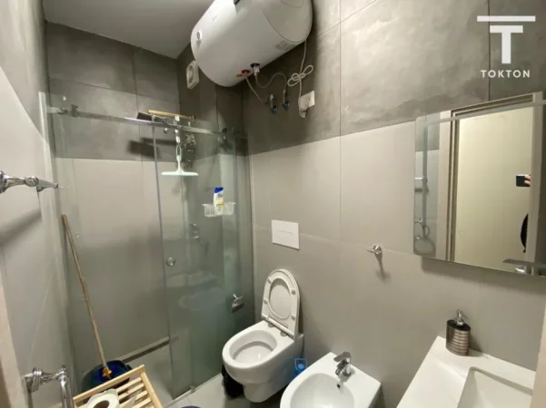 Tirane, jepet me qera apartament 1+1 Kati 3, 67 m² 520 € (Lana Riverside Residences, Tirane)