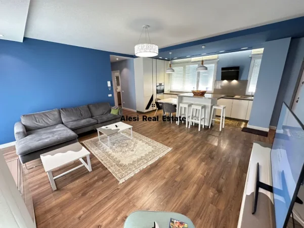 Tirane, jepet me qera apartament 2+1 Kati 7, 1.300 € 