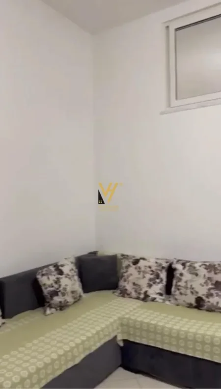 Tirane, jepet me qera apartament 1+1+Ballkon Kati 1, 66 m² 420 € (KOPSHTI ZOOLOGJIK)