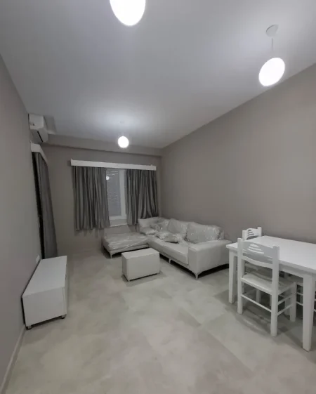 Tirane, jepet me qera apartament 1+1 Kati 6, 60 m² 600 € (Residenca Henke)