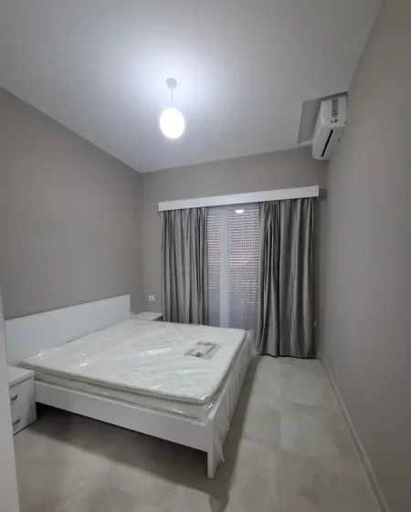 Tirane, jepet me qera apartament 1+1 Kati 6, 60 m² 600 € (Residenca Henke)