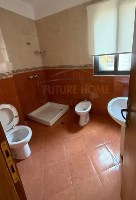 Qera, Apartament 2+1+2, Rruga e Kosovarëve, Tiranë