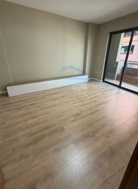 Qera, Apartament 2+1+2, Rruga e Kosovarëve, Tiranë