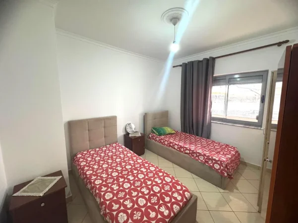 Tirane, jepet me qera apartament 1+1 , 128 m² 500 € 