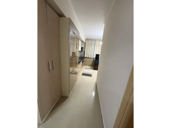 Tirane, jepet me qera apartament 2+1 Kati 7, 73 m² 850 € (Forsina plaku)