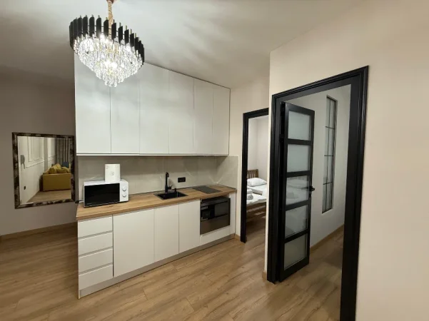 Tirane, jepet me qera apartament 2+1+Ballkon Kati 5, 80 m² 850 € (Rruga Islam Alla)