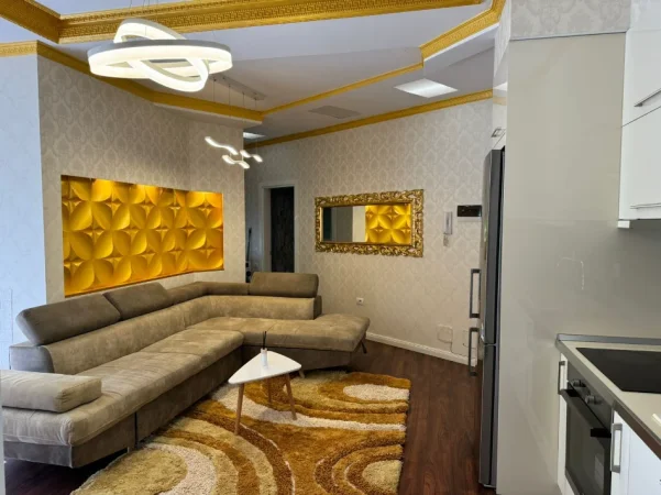 Tirane, jepet me qera apartament 2+1 Kati 1, 130 m² 800 € (Liqeni i Thate)