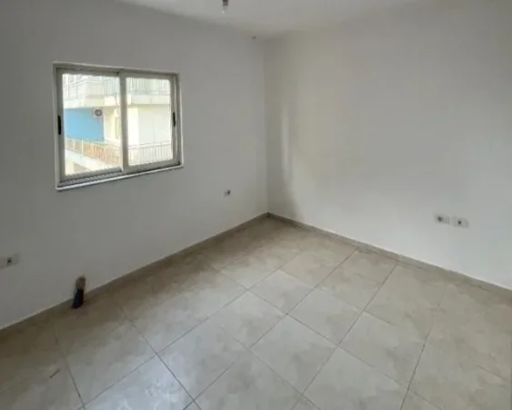 Tirane, jepet me qera apartament 2+1+Aneks+Ballkon Kati 6, 96 m² 450 € (fusha aviacionit)