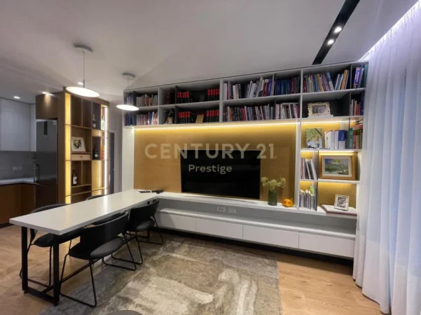 Tirane, jepet me qera apartament 2+1 Kati 4, 105 m² 1.200 € (Liqeni Thate)