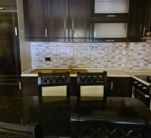 Tirane, jepet me qera apartament 2+1 Kati 4, 100 m² 500 € (Astir)