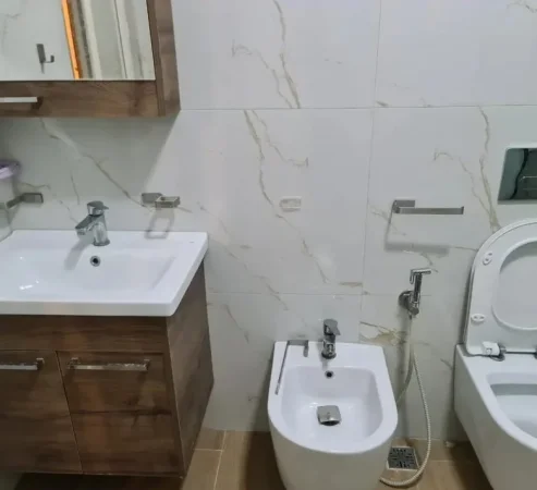 Tirane, jepet me qera apartament 2+1 Kati 4, 100 m² 500 € (Astir)