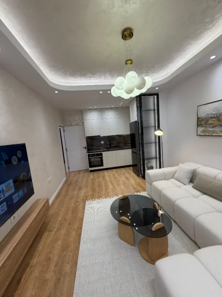 Tirane, shitet apartament 1+1 Kati 2, 55 m² 109.000 € (YZBERISHT)