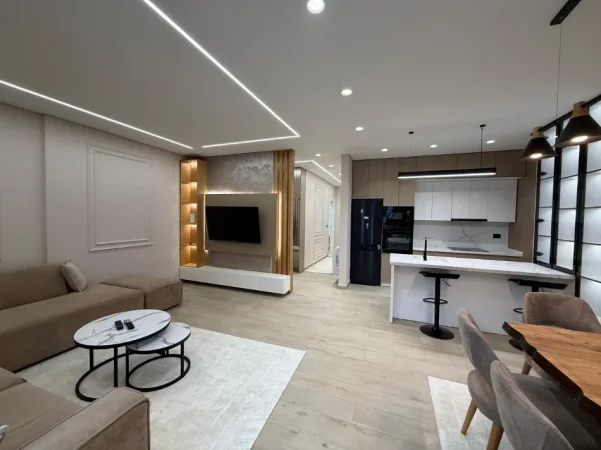 Tirane, jepet me qera apartament 2+1+Aneks+Ballkon Kati 2, 130 m² 1.600 € 