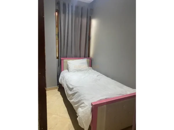 Shqiperi, jepet me qera shtepi 3+1 Kati 1, 88 m² 450 € 
