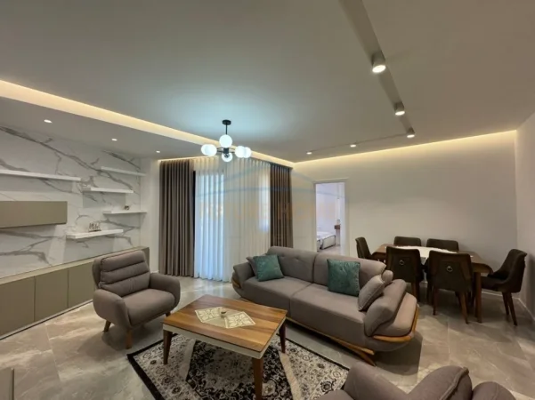 Tirane, jepet me qera apartament 2+1 Kati 10, 119 m² 1.150 € (Pazari i Ri)