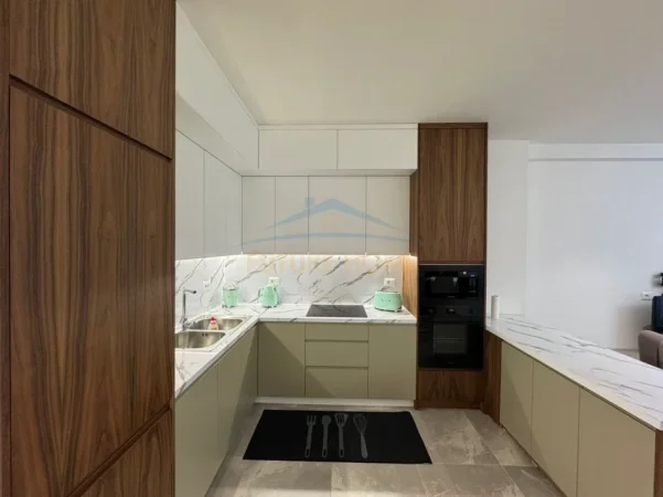 Tirane, jepet me qera apartament 2+1 Kati 10, 119 m² 1.150 € (Pazari i Ri)