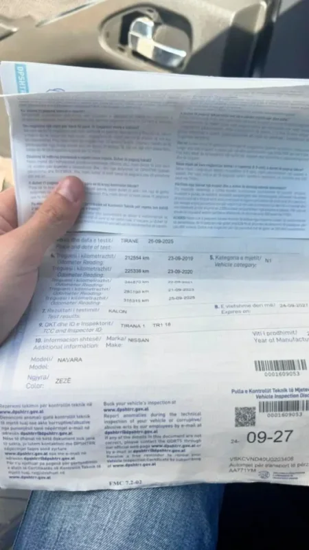 Tirane, shitet Pick-Up Nissan Navara Nafte, e zeze Kondicioner 320.000 km