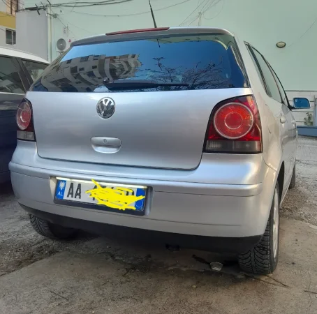 Tirane, shes makine Volkswagen Polo 1.4 Nafte, 2000€
