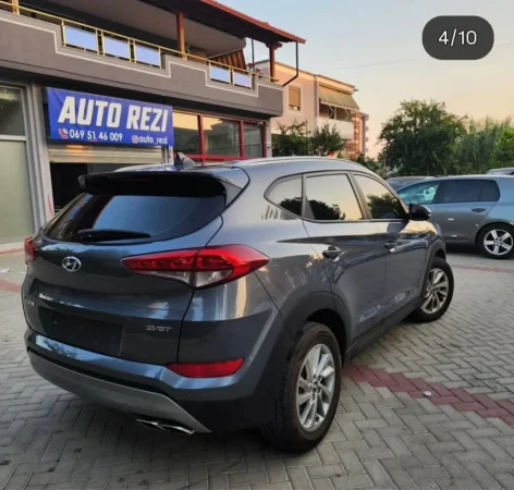 Fier, shes makine Hyundai Tucson Nafte, gri e erret automatik Klima 190.000 km 12.300 €