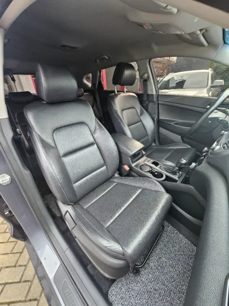 Fier, shes makine Hyundai Tucson Nafte, gri e erret automatik Klima 190.000 km 12.300 €