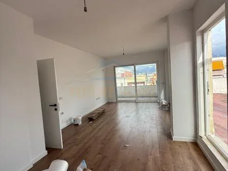 Tirane, shitet apartament 3+1+Ballkon Kati 7, 125 m² (ASTIR)