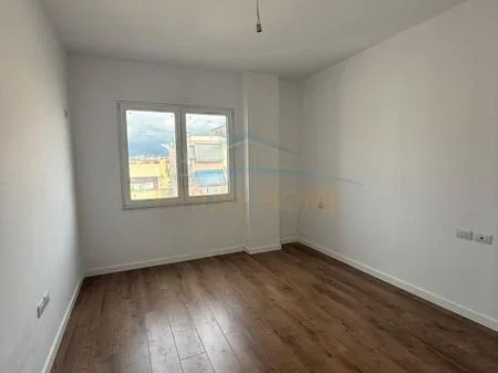 Tirane, shitet apartament 3+1+Ballkon Kati 7, 125 m² (ASTIR)
